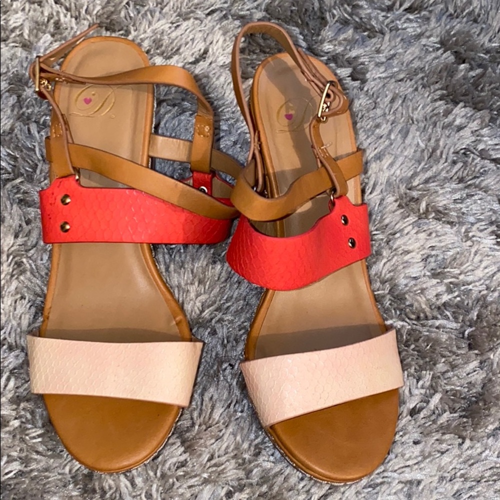 Tan & Coral Wedges